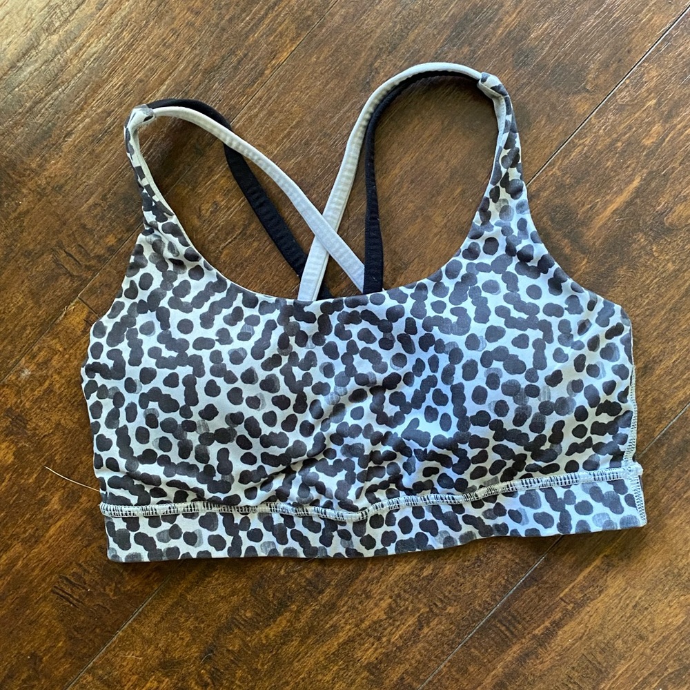 Lululemon sports bra
